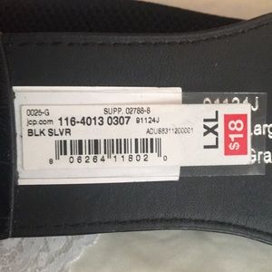 jcpenney stretch belt 91124J blk slvr NWT- $18